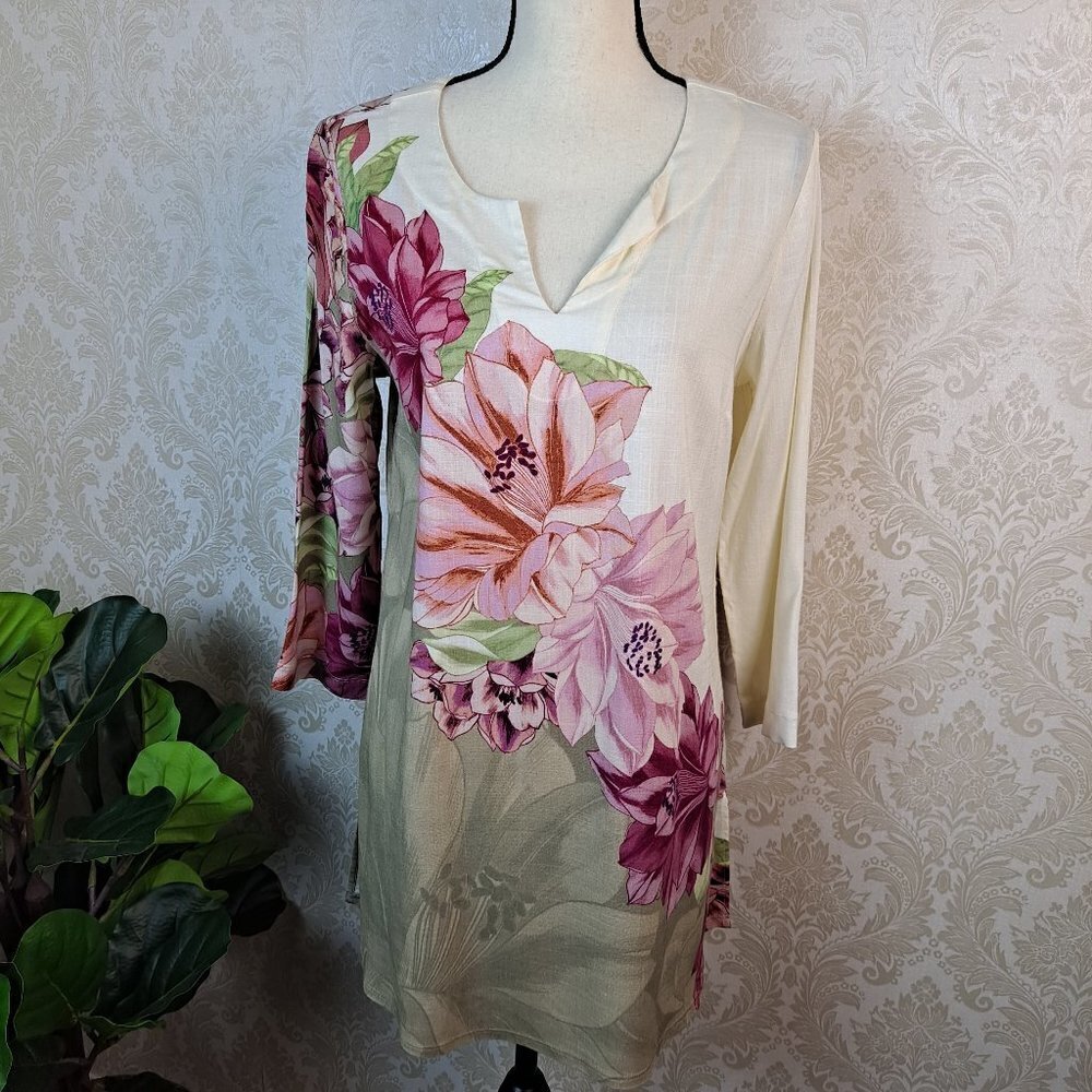 Soft Surroundings Size Small Floral Print Tunic 3/4 Sleeves Cream/Pink/Green EUC